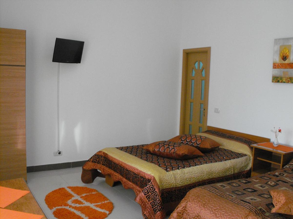 Casa Rustica Apart & Rooms Cîmpineanca Εξωτερικό φωτογραφία